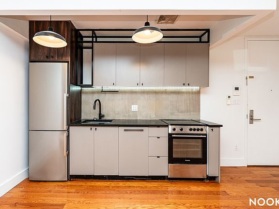 5th image of 620 Parkside Ave APT 1B
