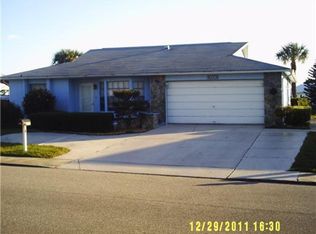 9312 Lake Christina Ln, Port Richey, FL 34668