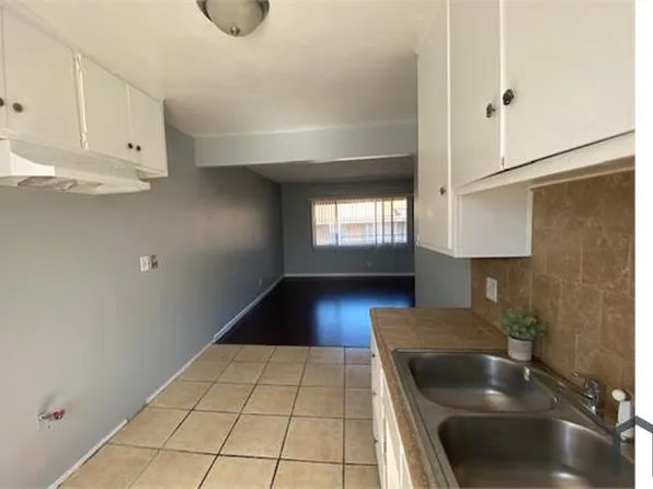 853 Glenway Dr APT 8, Inglewood, CA 90302