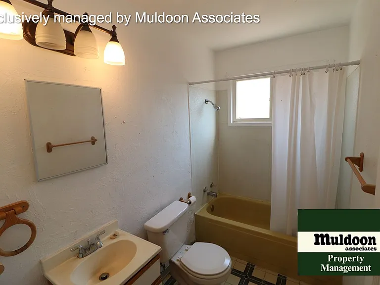 2561 Camellia St — Photo 7