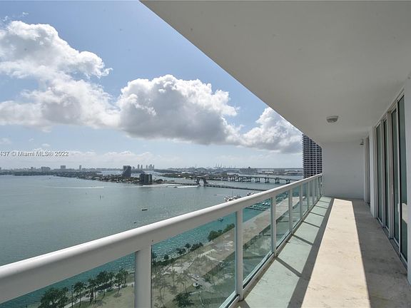 2nd image of 1800 N Bayshore Dr APT 2309