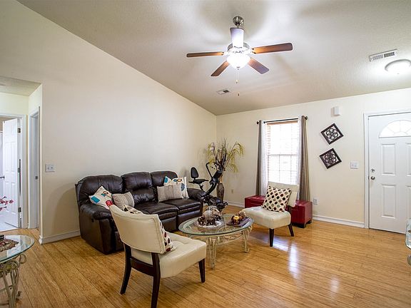 5th image of 28 Juneau Ct