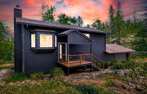 18509 Alexandra Way Photo 1