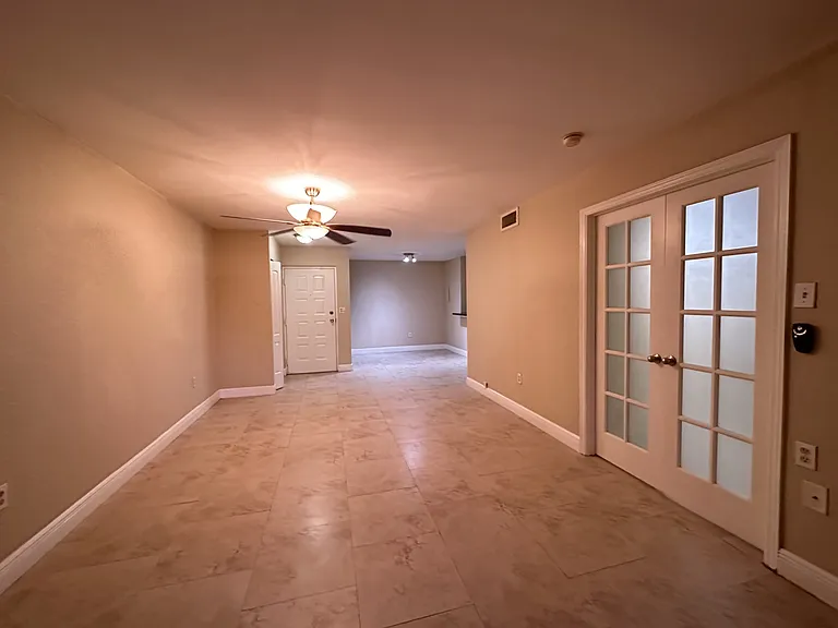 2811 N Oakland Forest Dr #209 — Photo 11