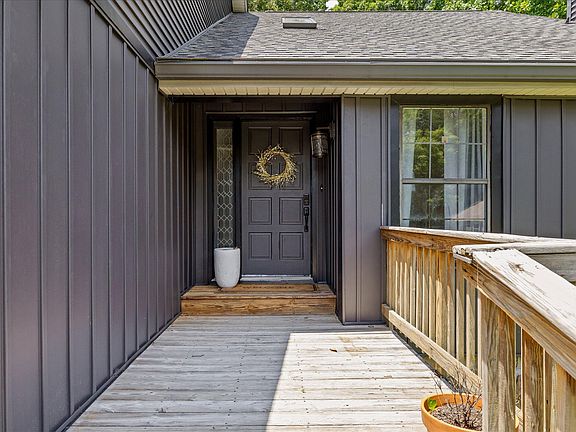 4th image of 2613 Pheasant Ln