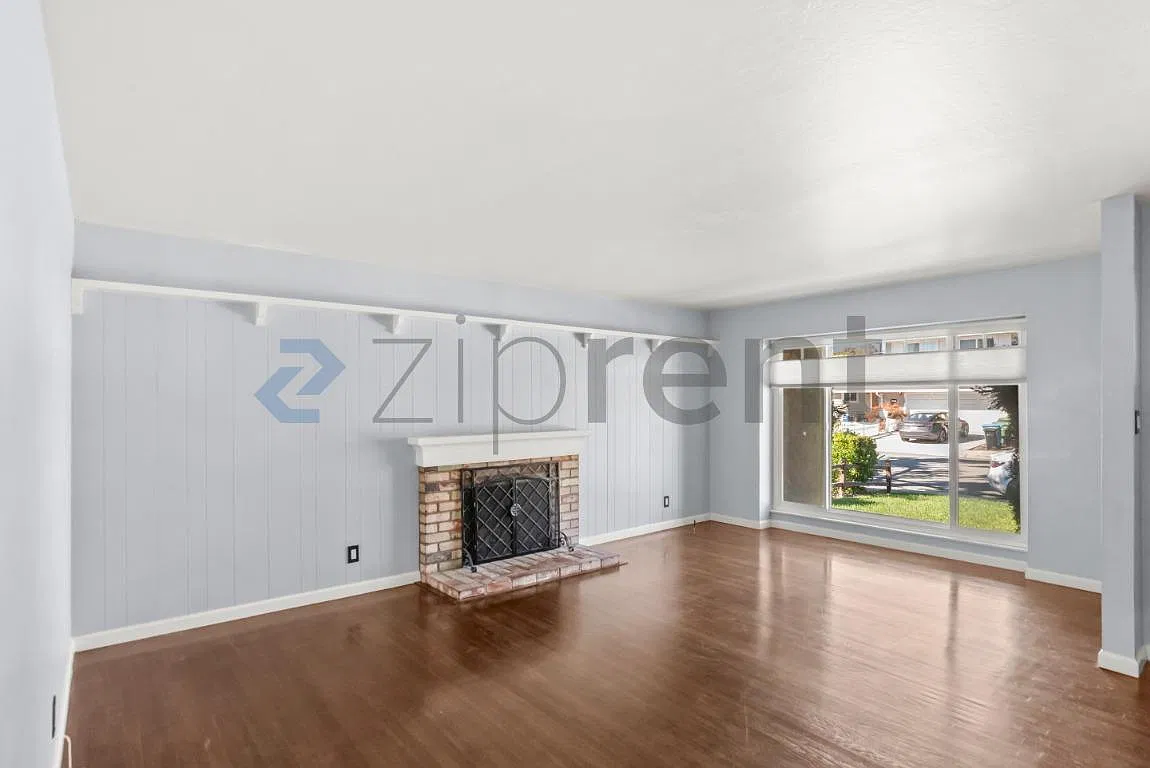 3 bed, 1422 sqft, $5,760 — Photo 4