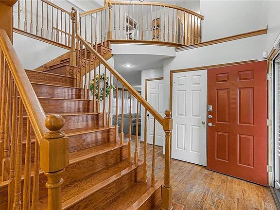 5th image of 7332 N Congress Ave