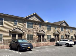 103 Fulton St APT 109, Akron, PA 17501