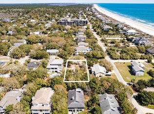 Media Ln, Pawleys Island, SC 29585