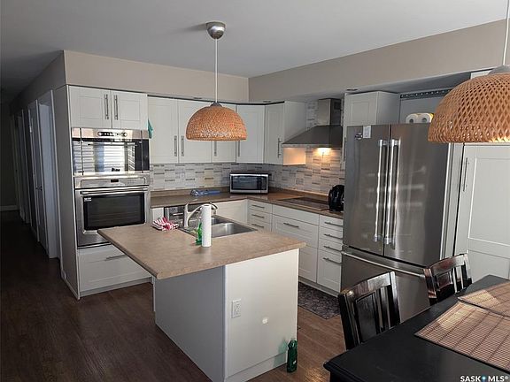 2nd image of 60 Bradbrooke DRIVE