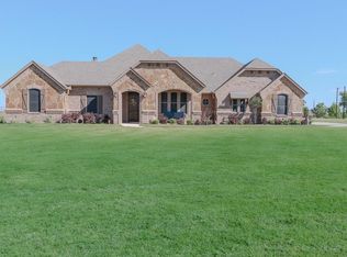 131 Lajitas Dr, Decatur, TX 76234