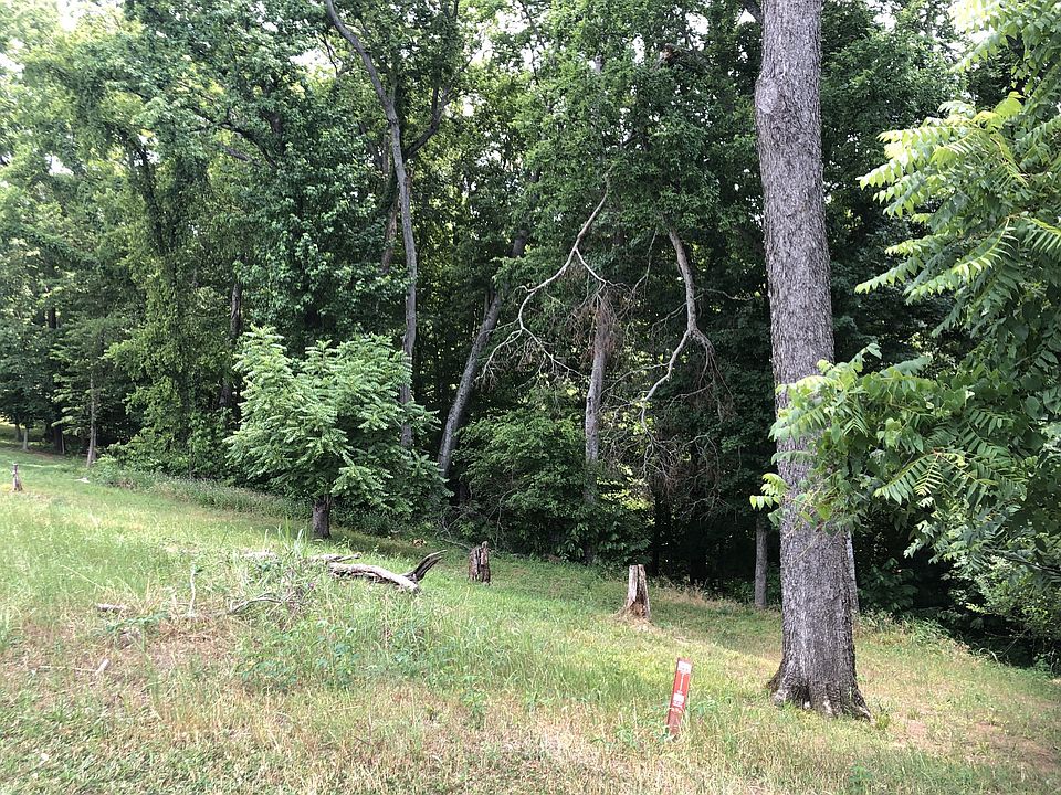 2nd image of 109 Clarendon Pl