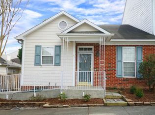 41 Signet Dr, Durham, NC 27704