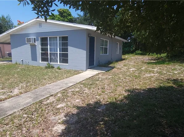 412 7th Rd SW, Vero Beach, FL 32962
