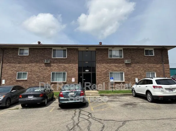430 Bellbrook Ave APT 10, Xenia, OH 45385