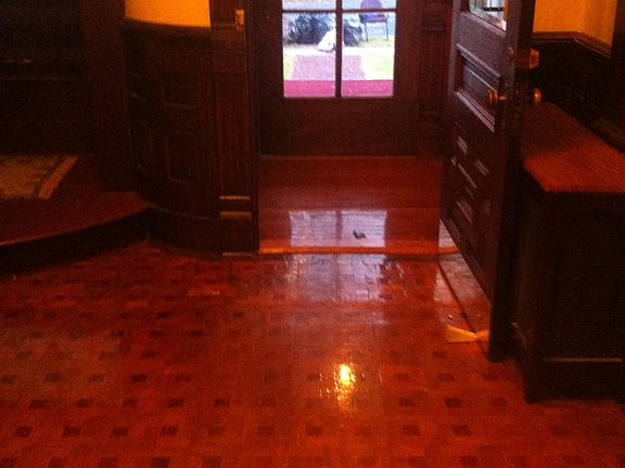 3rd image of 3163 Linwood Ave