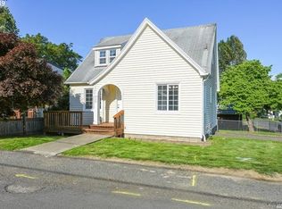 220 Roake Ave SE, Castle Rock, WA 98611