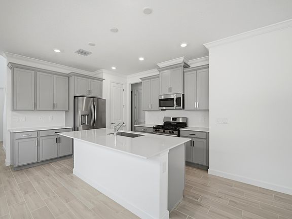 5th image of 11010 NW Glynlea Blvd Boulevard N