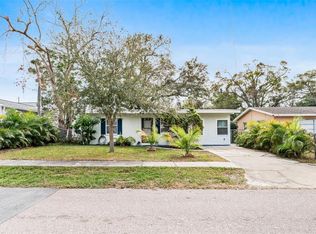 911 16th Ave NW, Largo, FL 33770