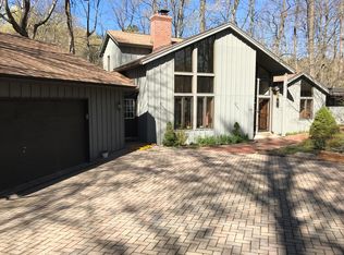 1201 Woodhull Rd, Webster, NY 14580