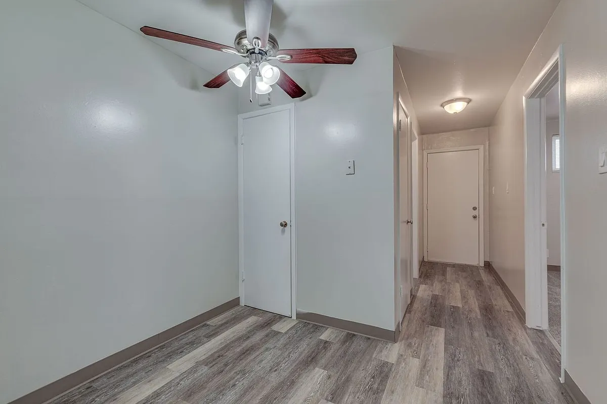 Building Photo - 845 Belli Drive