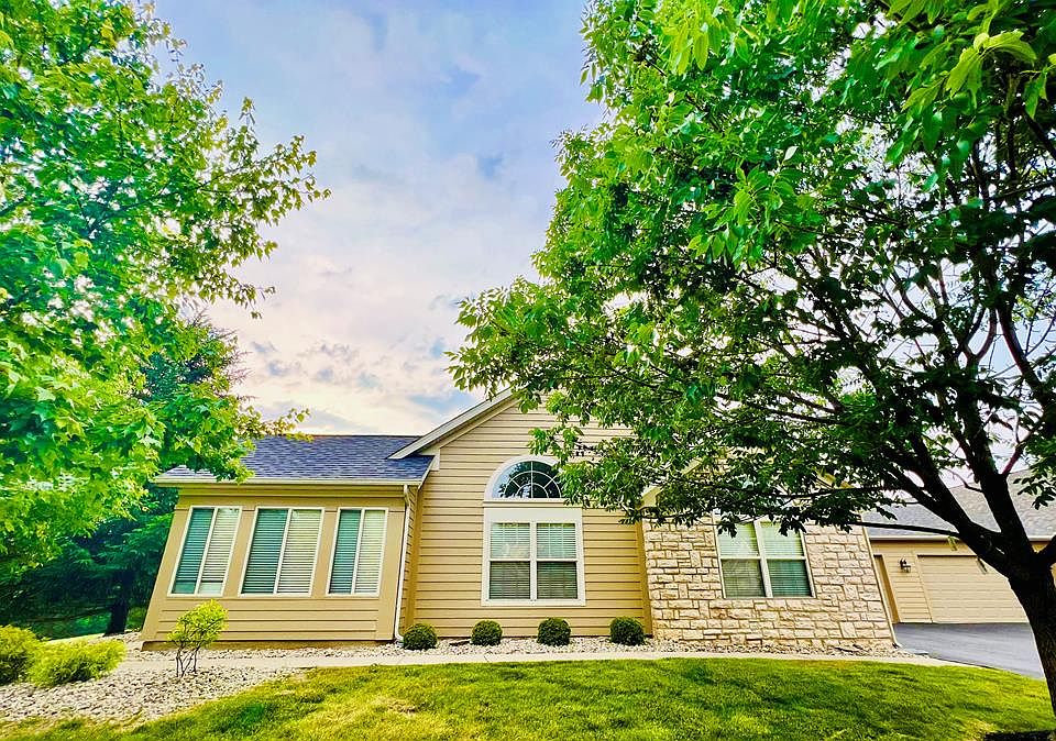 1st image of 96 W Harvestwood Dr
