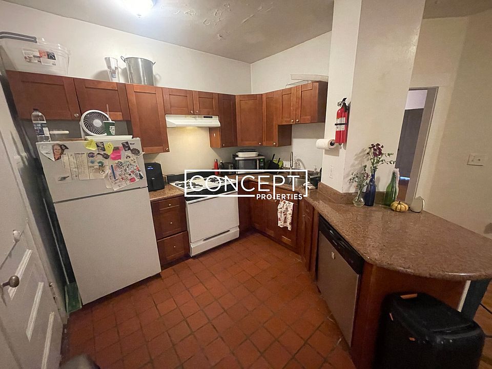 1st image of 66 Egmont St #5CP