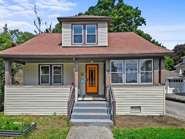 17 Monticello Dr, Worcester, MA 01603