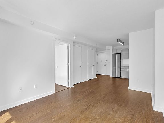 4th image of 400 W 113th St APT 1424