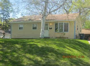 5901 Quebec Ave N, Crystal, MN 55428