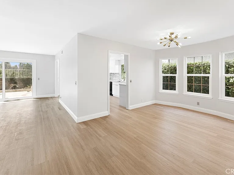 24242 Briones Dr — Photo 17