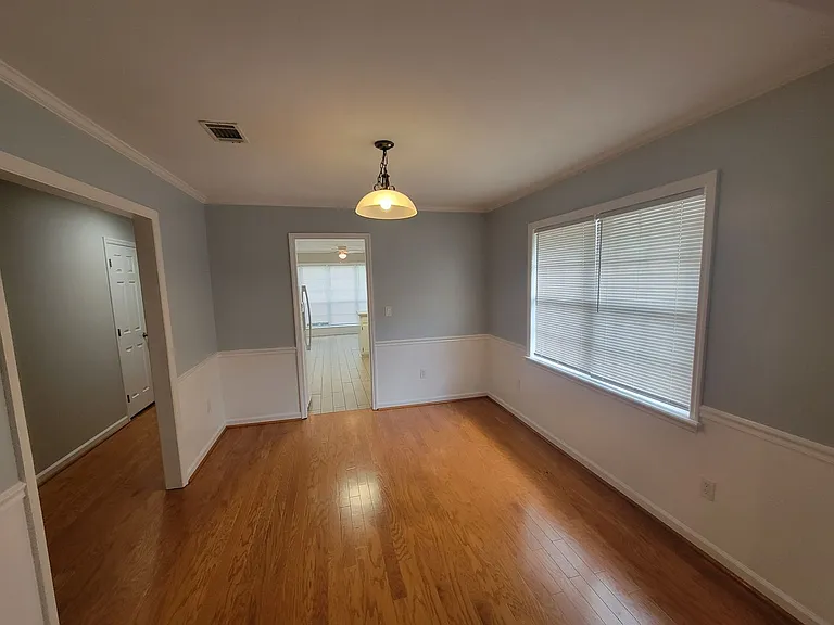 2910 Pointewest Dr — Photo 5