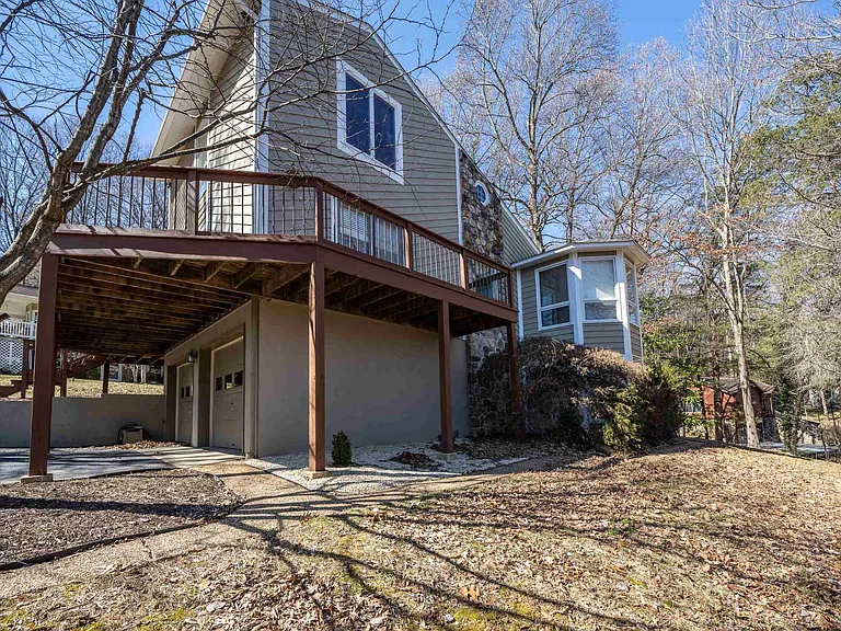 332 Flower Dr — Photo 27
