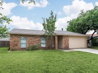 5565 Ragan Dr, The Colony, TX 75056
