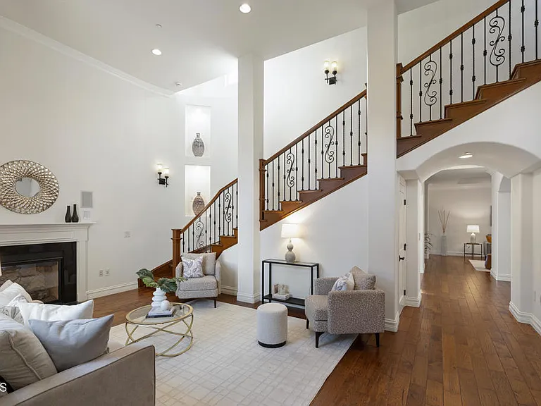 4337 Vista Pl — Photo 1