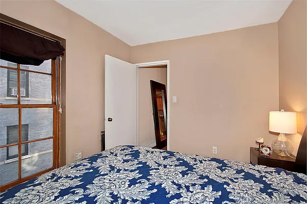 Rented by Douglas Elliman | media 8