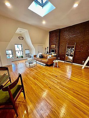 5th image of 36 W 90th St