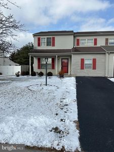 3056 Solar Dr, Dover, PA, 17315