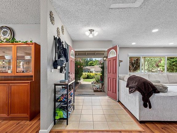 3rd image of 3299 Kato Ct
