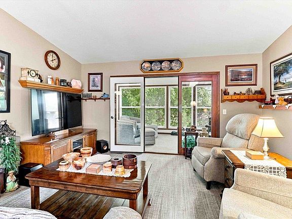 4th image of 1720 Elizabeth St APT 13