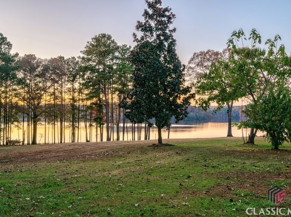 175 Evans Dr, Bogart, GA 30622
