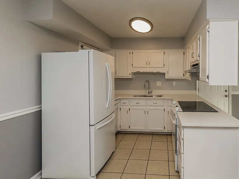 5691 Briarwood Dr — Photo 5