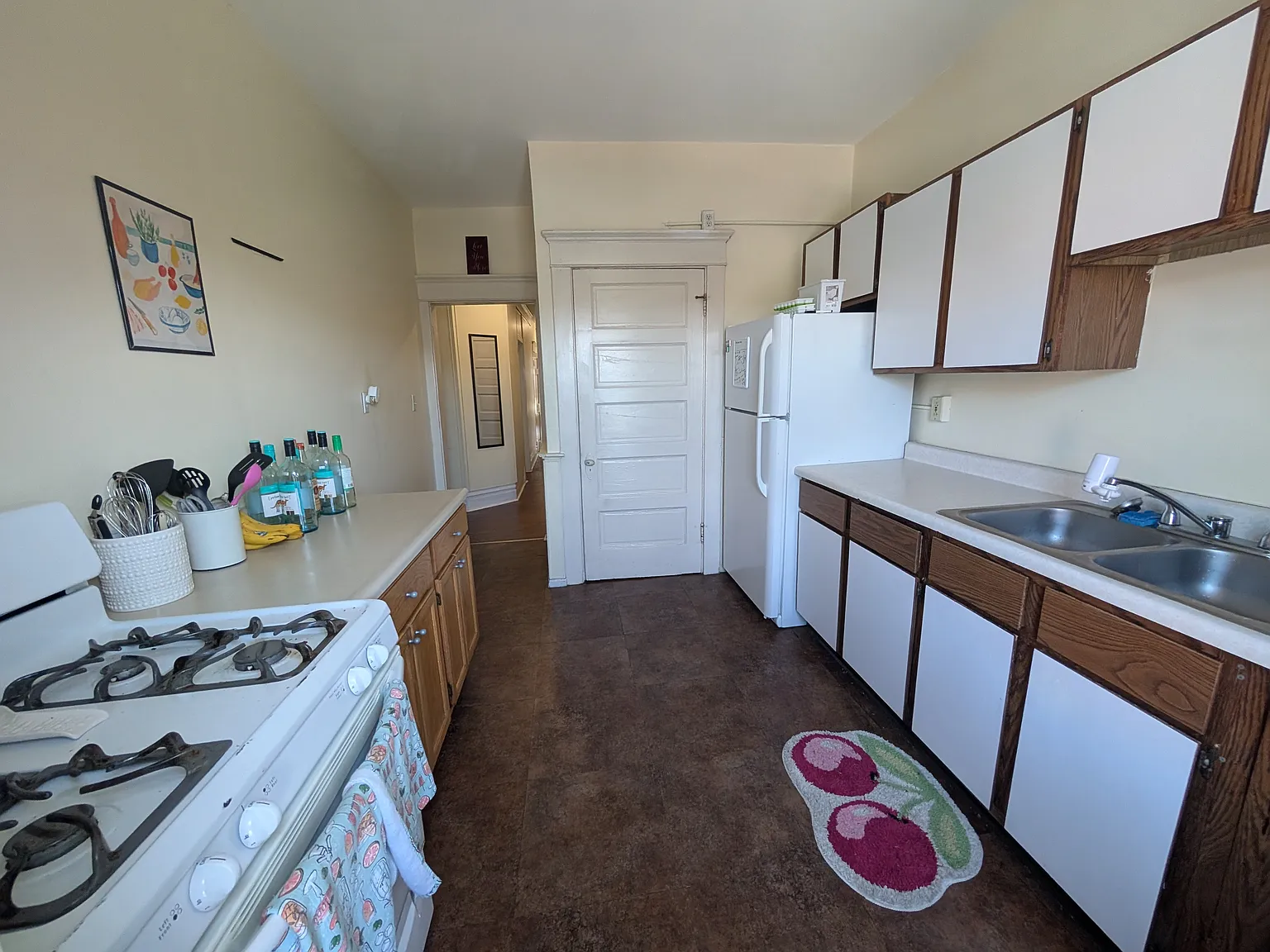 4 bed, 1350 sqft, $1,650 — Photo 3