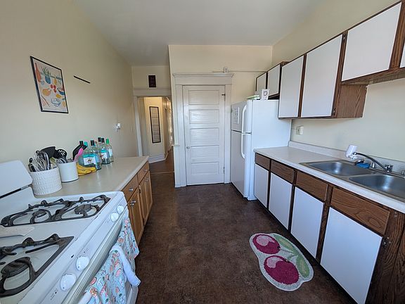 3rd image of 2009 University Ave APT 3