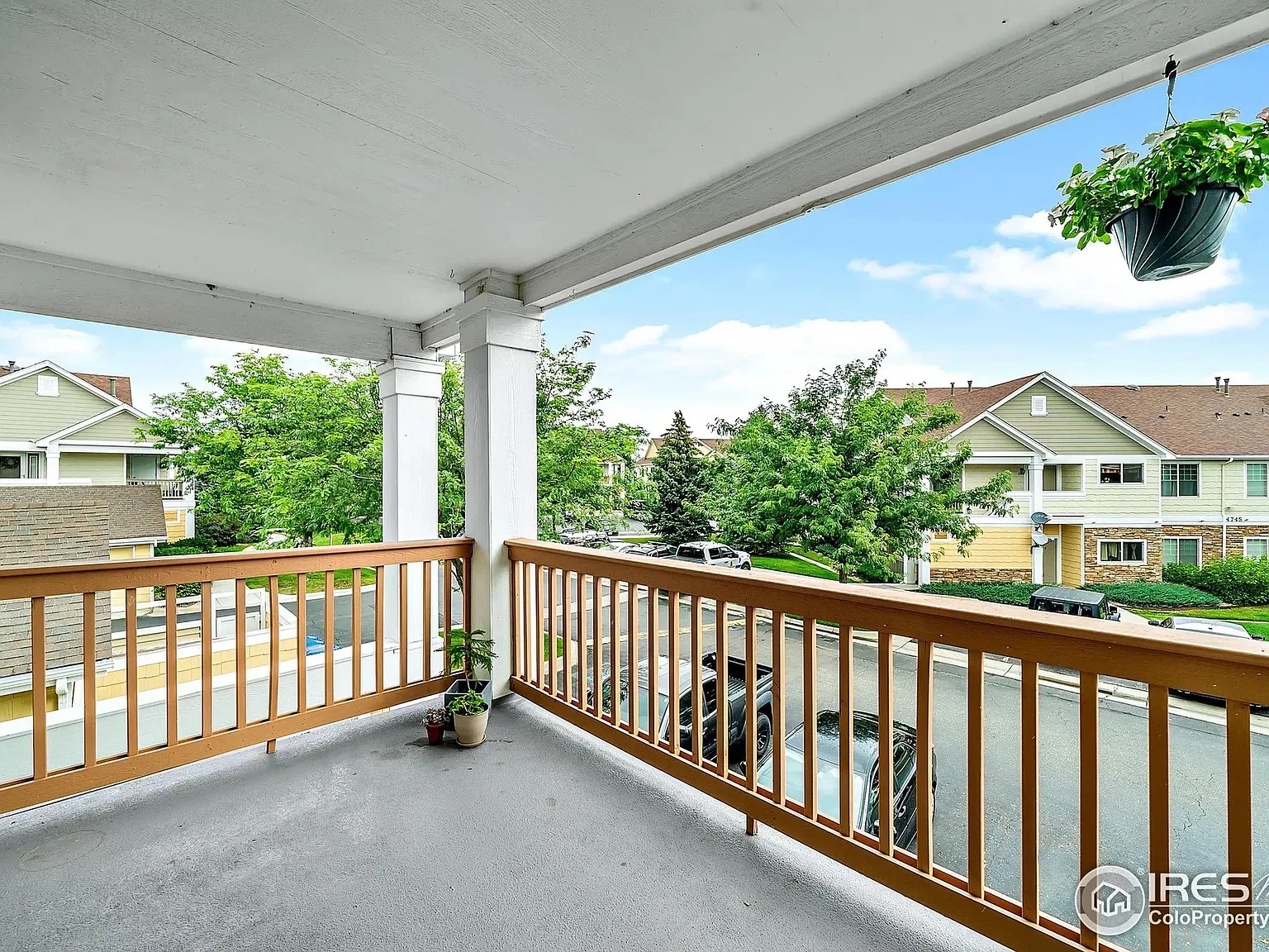 2 bed, 1070 sqft, $2,000 — Photo 1
