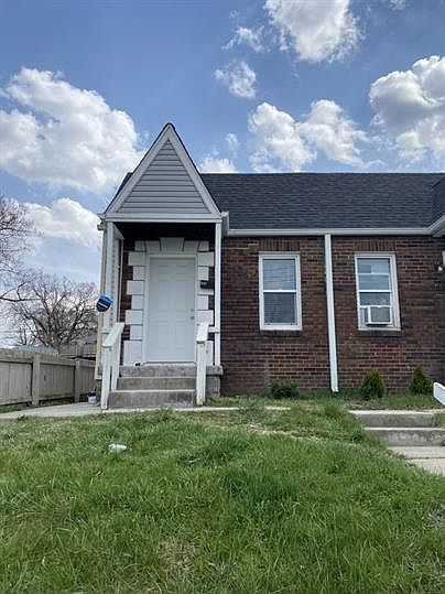1st image of 313 N Ashland Ave #1