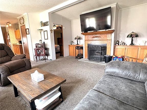 5th image of 348 Oakwood Ct