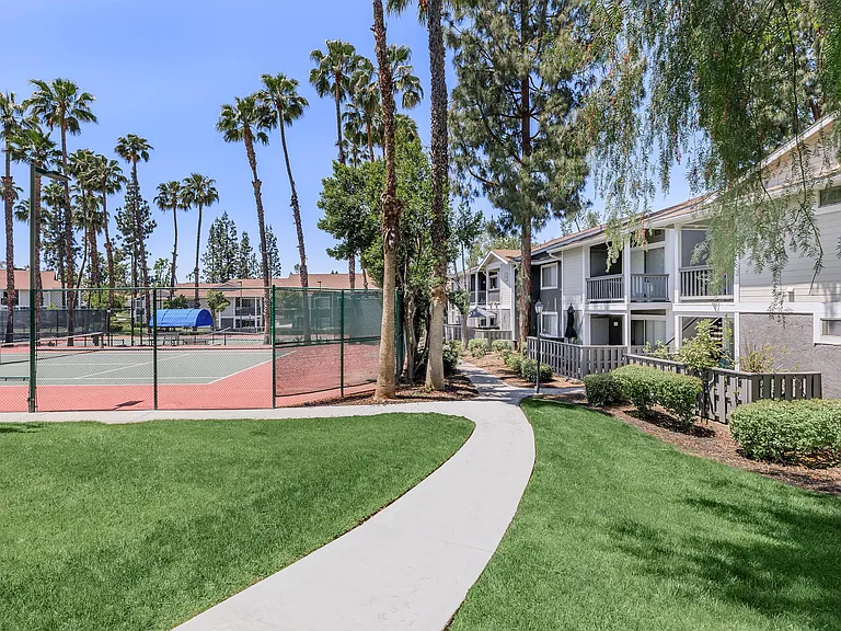 Redlands Lawn & Tennis — Photo 27