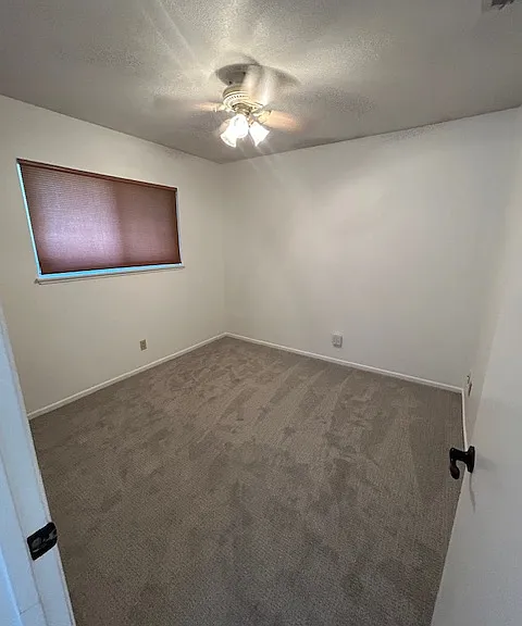 2614 E Richmond St — Photo 23