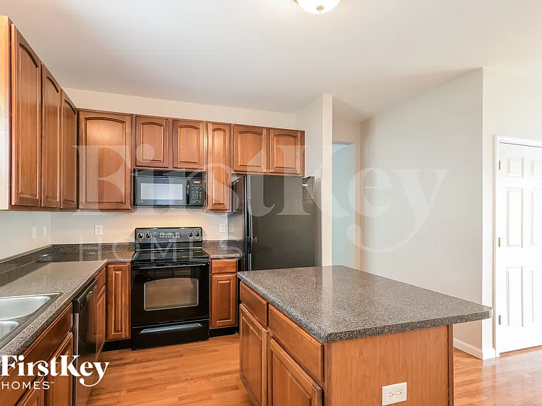 217 Hawksbury Pl — Photo 8